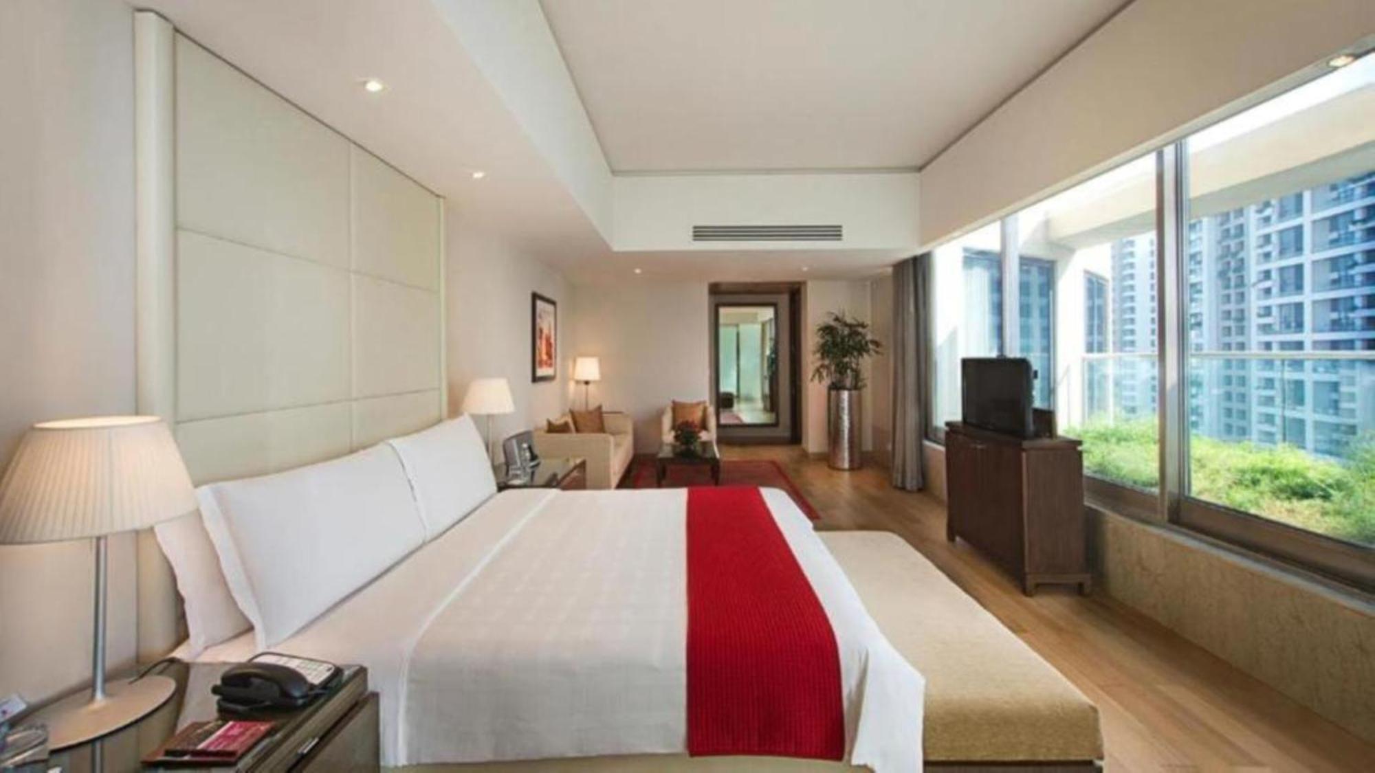 Hotel Seven Inn Near Delhi Airport New Delhi Eksteriør billede